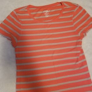 ✴Old Navy Perfect Crew Neck tee✴